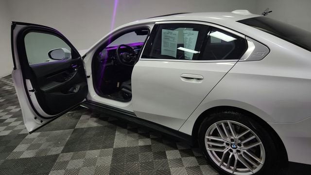 2024 BMW 5 Series 530i