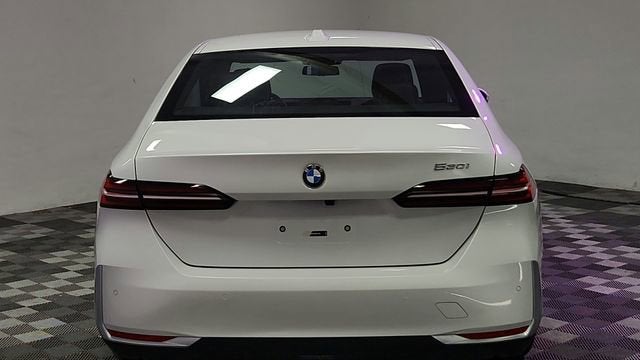 2024 BMW 5 Series 530i