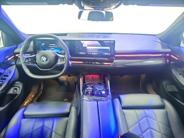 2025 BMW 5 Series 530i