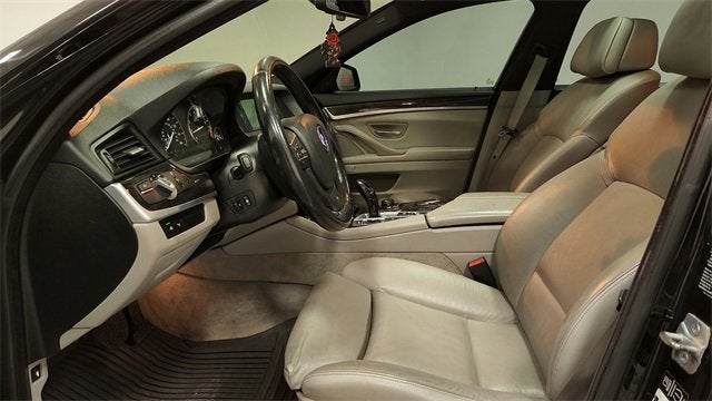 2013 BMW 5 Series 550i xDrive