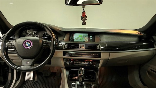 2013 BMW 5 Series 550i xDrive