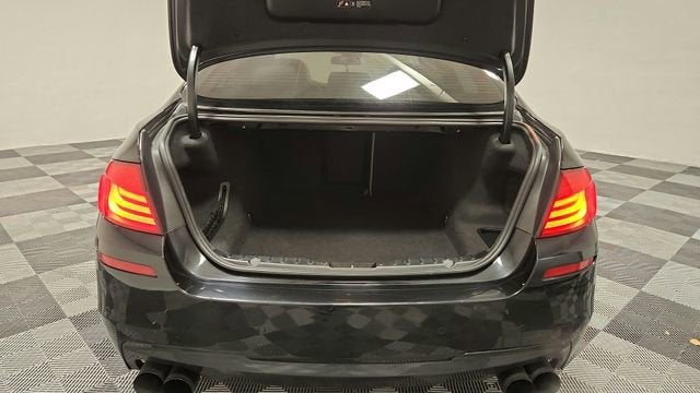 2013 BMW 5 Series 550i xDrive