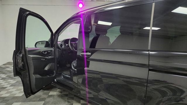 2016 Mercedes-Benz Metris Passenger Van Base