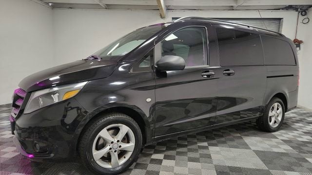 2016 Mercedes-Benz Metris Passenger Van Base