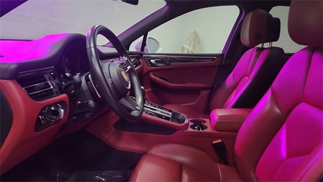 2023 Porsche Macan Base