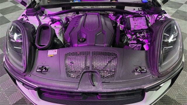 2023 Porsche Macan Base