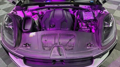 2023 Porsche Macan Base