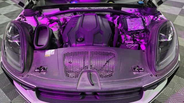 2023 Porsche Macan Base