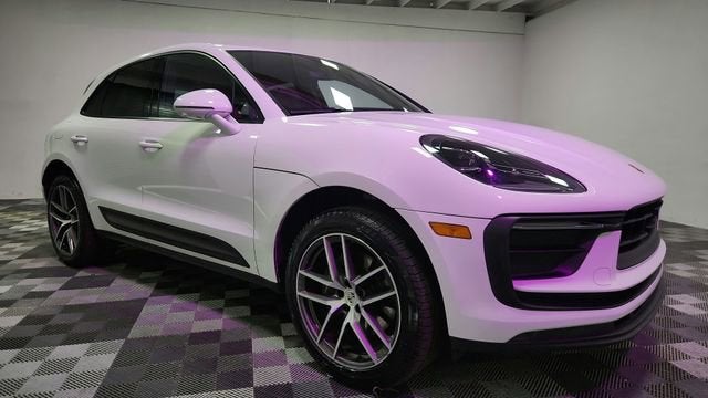 2023 Porsche Macan Base