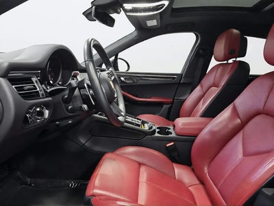 2023 Porsche Macan Base