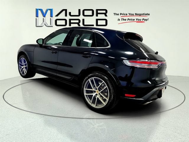 2023 Porsche Macan Base