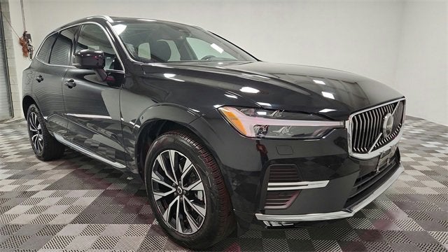 2023 Volvo XC60 Plus Bright Theme