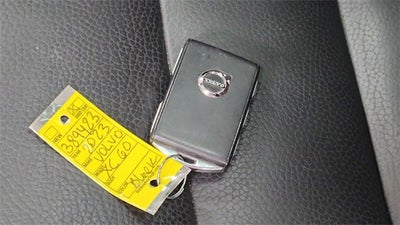 2023 Volvo XC60 Plus Bright Theme