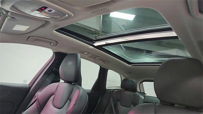 2023 Volvo XC60 Plus Bright Theme