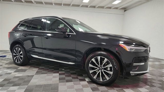 2023 Volvo XC60 Plus Bright Theme