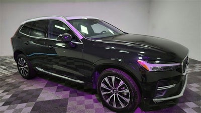 2023 Volvo XC60 Plus Bright Theme