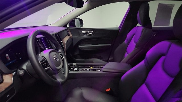 2023 Volvo XC60 Plus Bright Theme