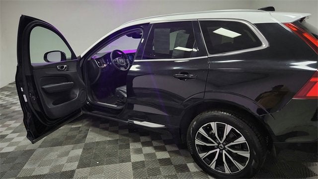 2023 Volvo XC60 Plus Bright Theme