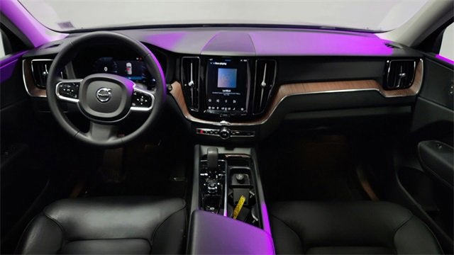 2023 Volvo XC60 Plus Bright Theme