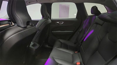 2023 Volvo XC60 Plus Bright Theme