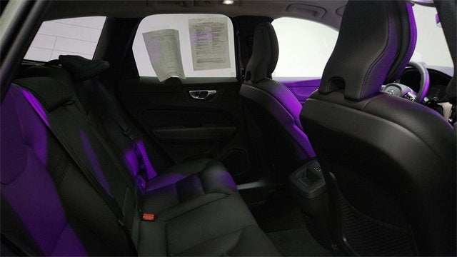 2023 Volvo XC60 Plus Bright Theme