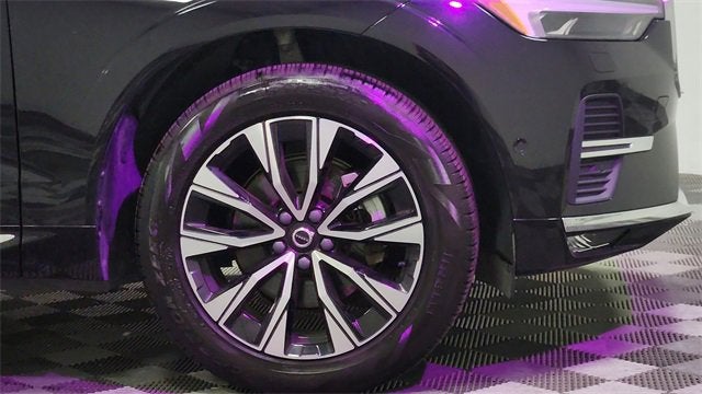 2023 Volvo XC60 Plus Bright Theme