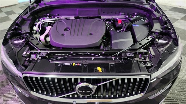 2023 Volvo XC60 Plus Bright Theme