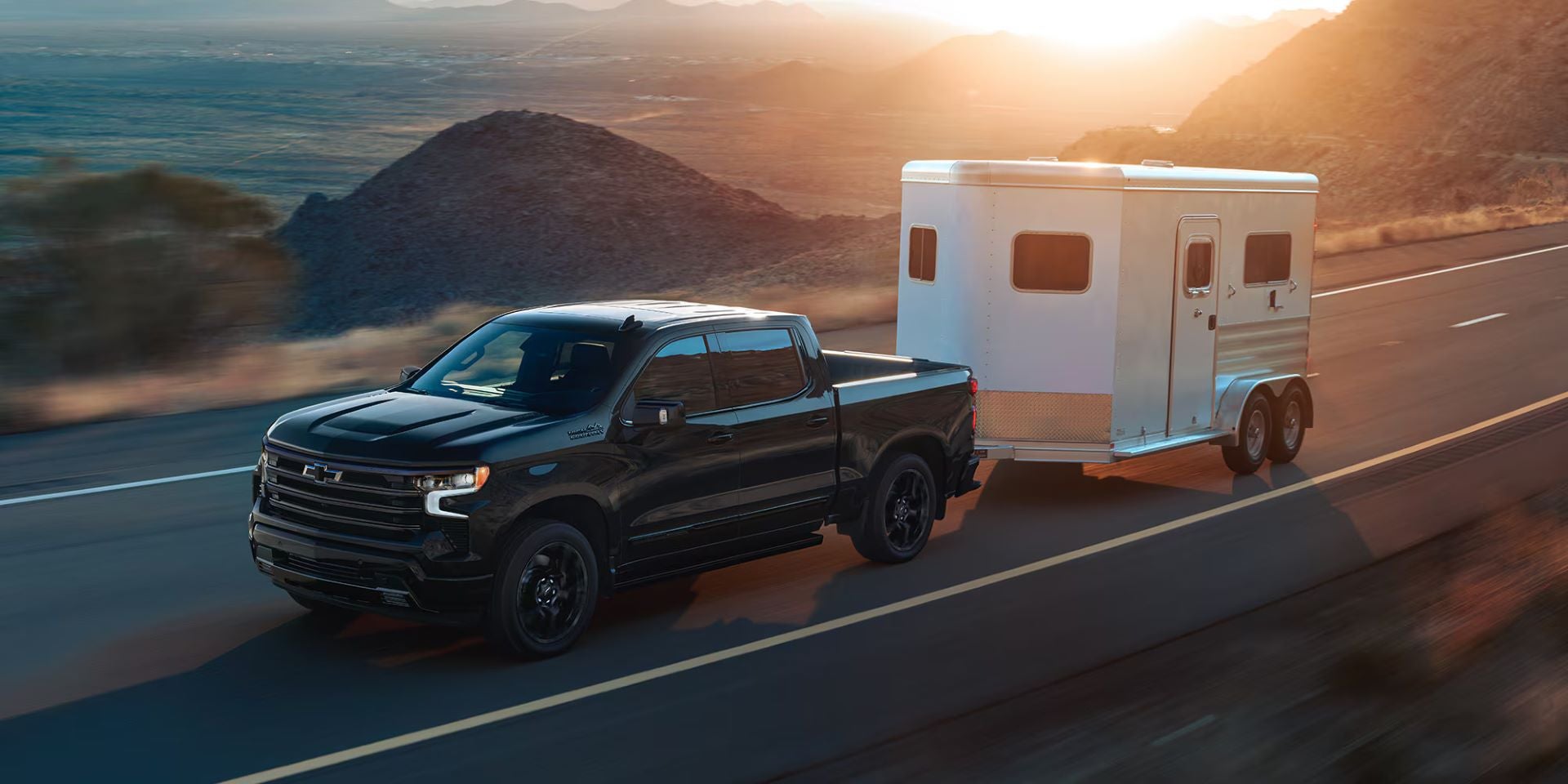 Chevy Silverado Custom vs Colorado Z71